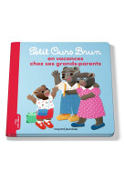 Petit ours brun en vacances chez ses grands-parents